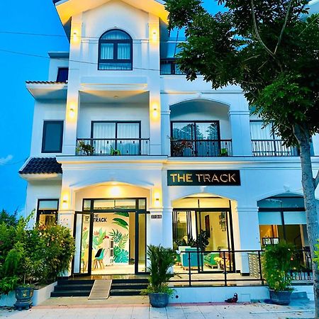 The Track Homestay - Near Bai Dai Beach Cam Lam Exteriör bild